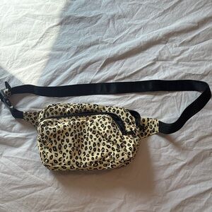 Baggu honey leopard fanny pack